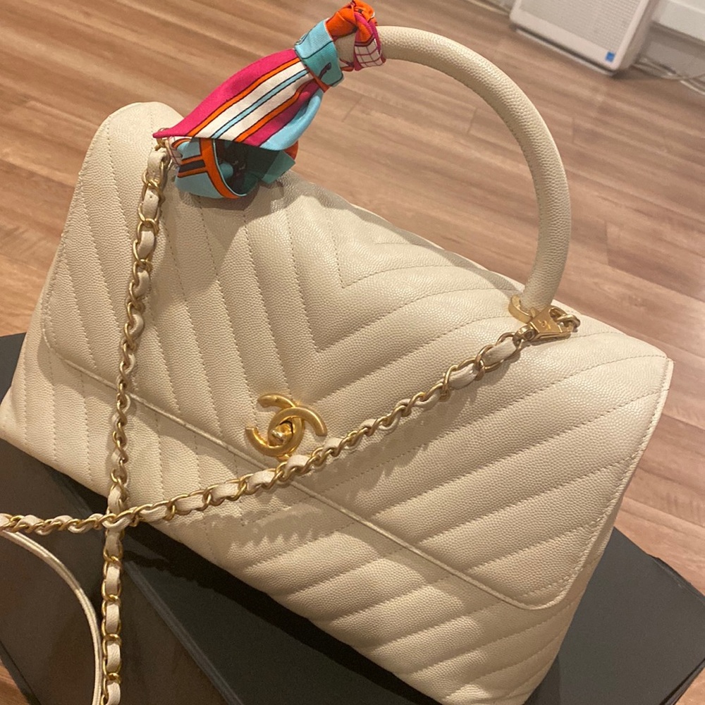chanel large coco handle bag